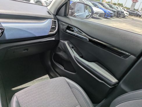 Used 2023 Kia Seltos S FWD image 14