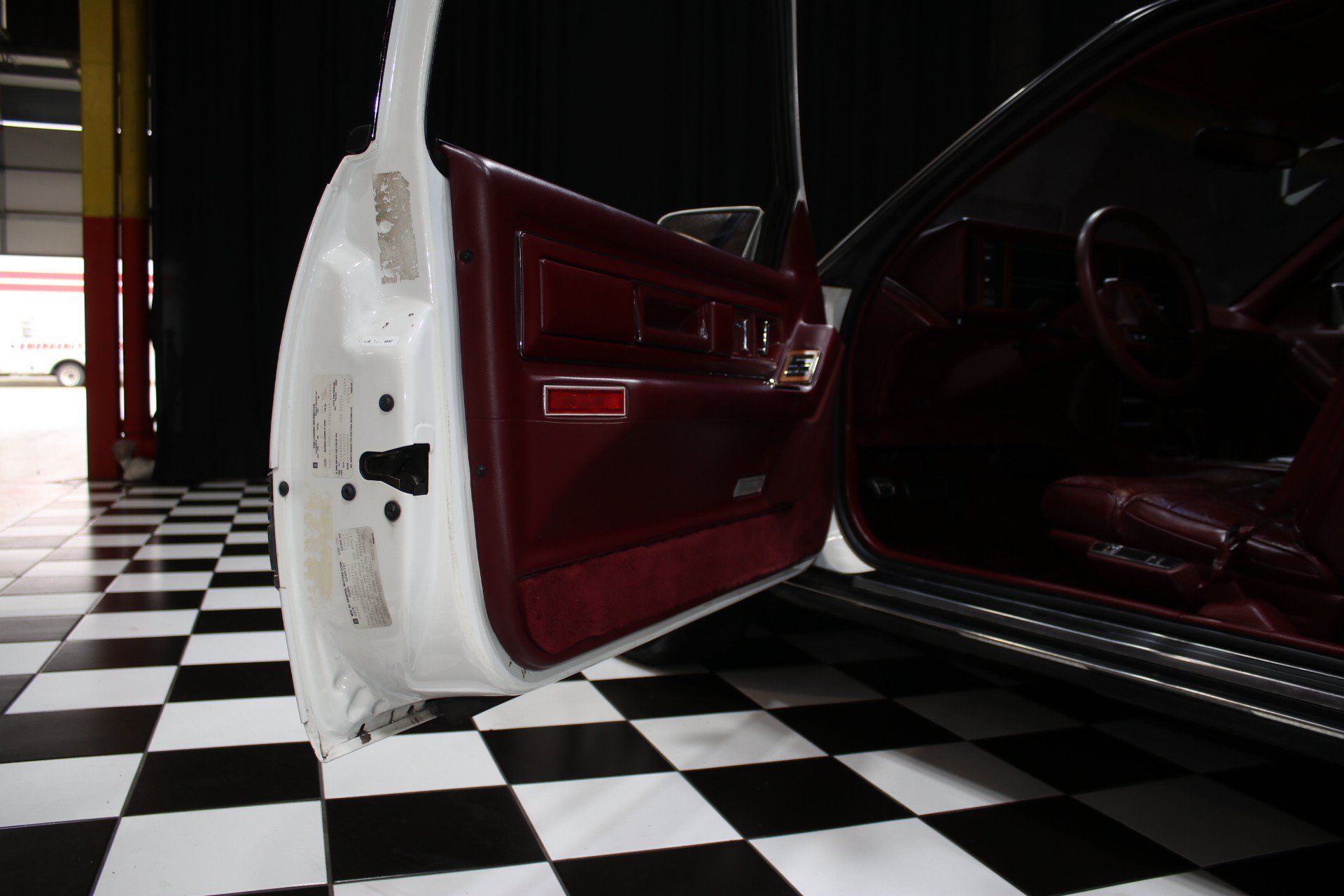 Used 1988 Cadillac Eldorado Coupe FWD image 44