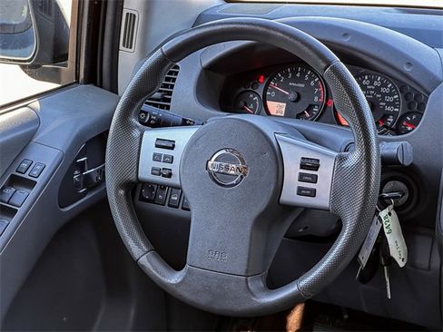 Used 2019 Nissan Frontier SV image 27