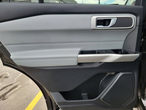 Certified 2023 Ford Explorer XLT w/ Equipment Group 202A image 11