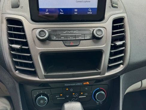 Used 2022 Ford Transit Connect XLT FWD image 21