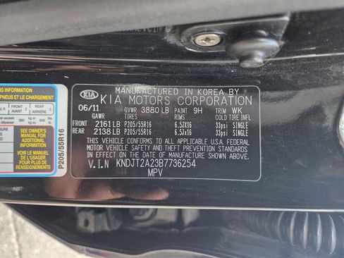 Used 2011 Kia Soul + w/ Audio Pkg FWD image 15