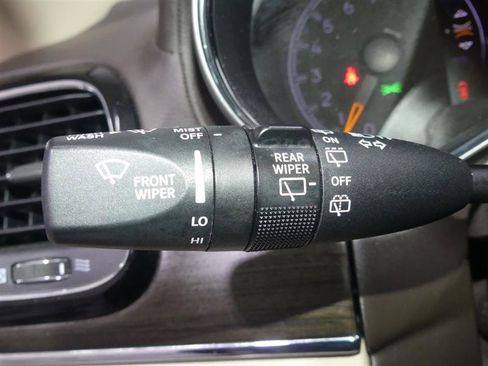 Used 2020 Jeep Grand Cherokee Overland image 35