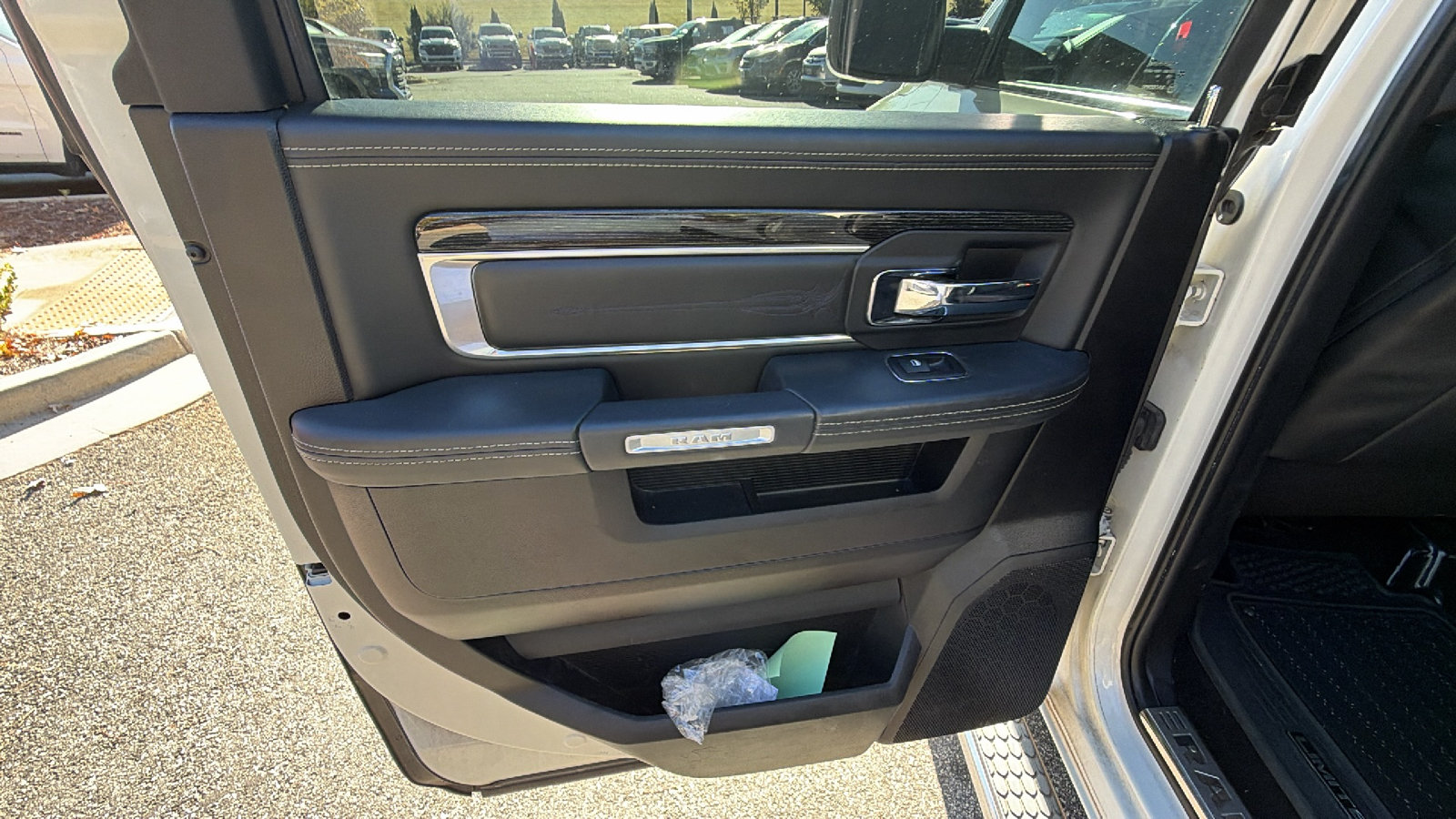 Used 2018 RAM 1500 Limited AWD/4WD image 22