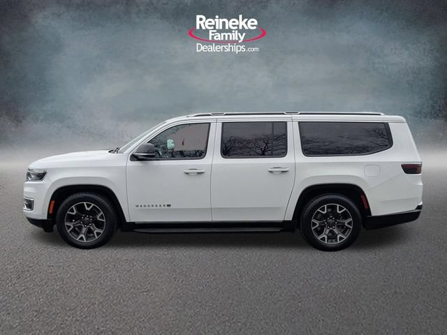 Used 2023 Jeep Wagoneer L Series III w/ Preferred Equipment Group AWD/4WD image 9