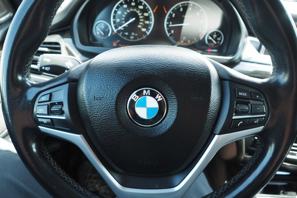 Used 2016 BMW X5 xDrive50i AWD/4WD image 30