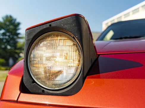 Used 1986 Porsche 944 Turbo image 17