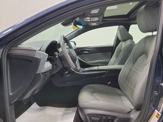 Used 2019 Toyota Avalon Limited w/ Advanced Safety Package FWD video 3