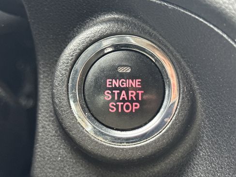 Used 2019 Subaru Ascent Premium AWD/4WD image 8