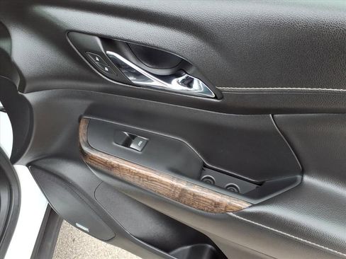 Used 2023 GMC Acadia Denali image 7