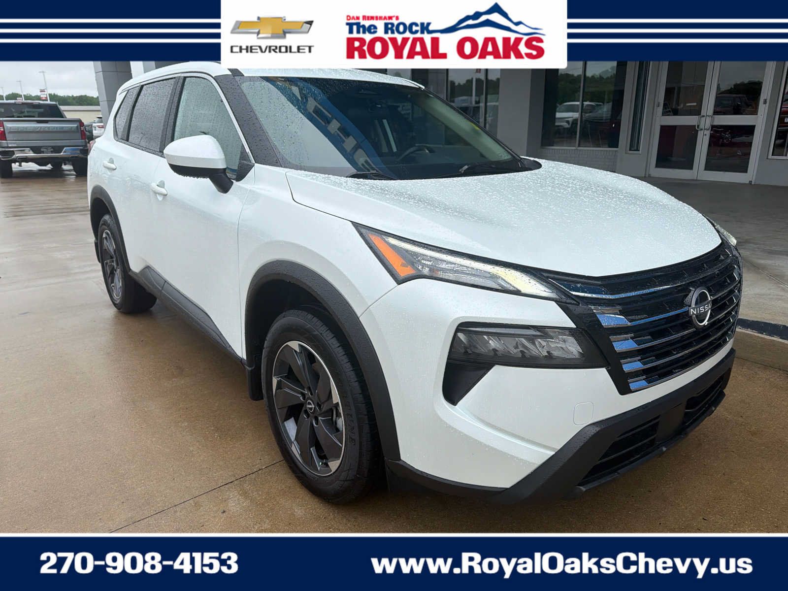 Used 2025 Nissan Rogue SV FWD image 8