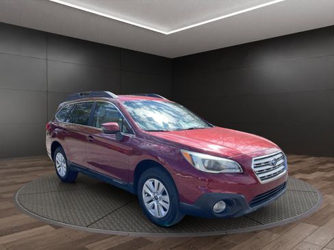 Used 2016 Subaru Outback 2.5i Premium AWD/4WD image 2