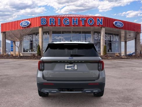 Used 2026 Ford Explorer Active w/ Active Comfort Package AWD/4WD image 9