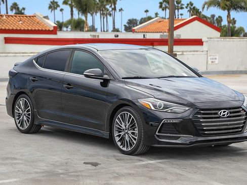 Used 2018 Hyundai Elantra Sport w/ Sport Premium Package 03 FWD image 4