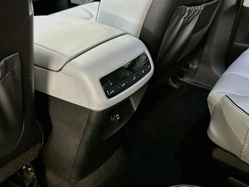 Used 2024 Hyundai Palisade SEL AWD/4WD image 28