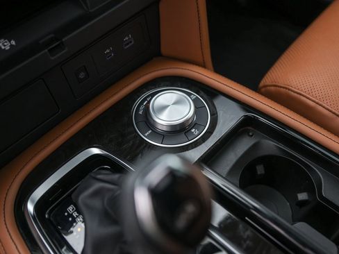 Used 2024 INFINITI QX80 Sensory w/ Cargo Package image 24