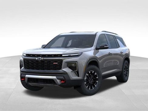 New 2026 Chevrolet Traverse Z71 w/ Driver Confidence Package AWD/4WD image 6