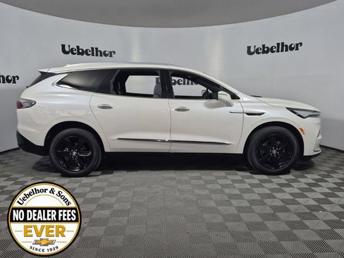 Certified 2024 Buick Enclave Essence w/ Sport Touring Edition AWD/4WD image 29