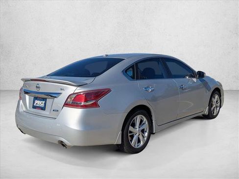 Used 2013 Nissan Altima 2.5 SL w/ Technology Pkg image 5