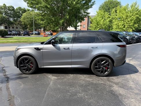 Certified 2024 Land Rover Range Rover Sport Dynamic SE AWD/4WD image 8