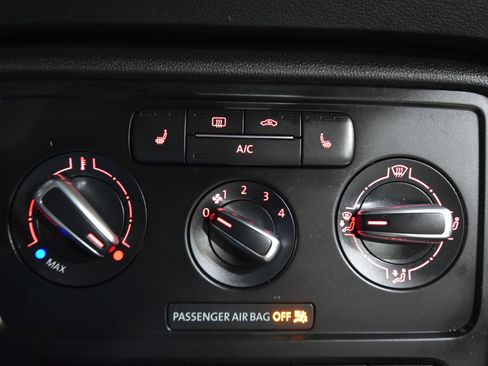 Used 2016 Volkswagen Beetle 1.8T S image 23