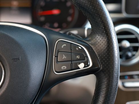 Used 2018 Mercedes-Benz C 300 Sedan w/ Premium Package image 32