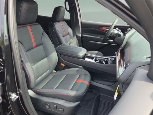 New 2026 Chevrolet Traverse RS image 19