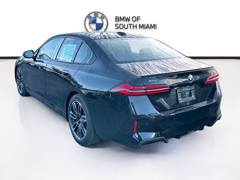 New 2027 BMW 540i xDrive w/ M Sport Package AWD/4WD image 4