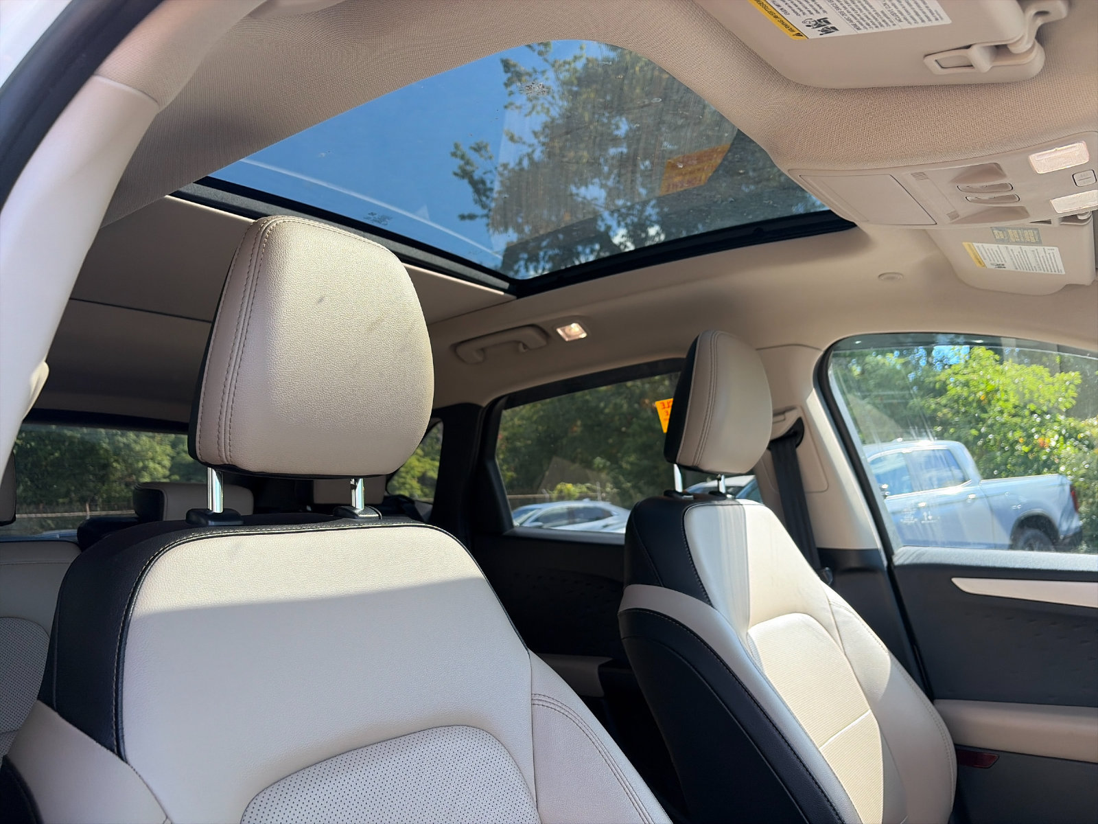 Used 2020 Ford Escape SEL AWD/4WD image 17