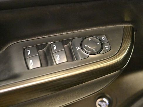 Used 2023 GMC Acadia SLT image 41