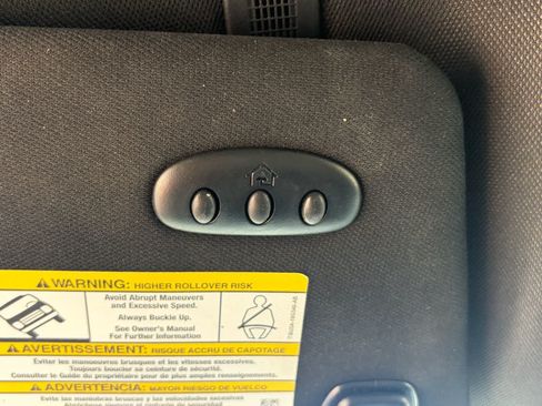 Used 2018 Ford Explorer XLT w/ Equipment Group 202A FWD image 19