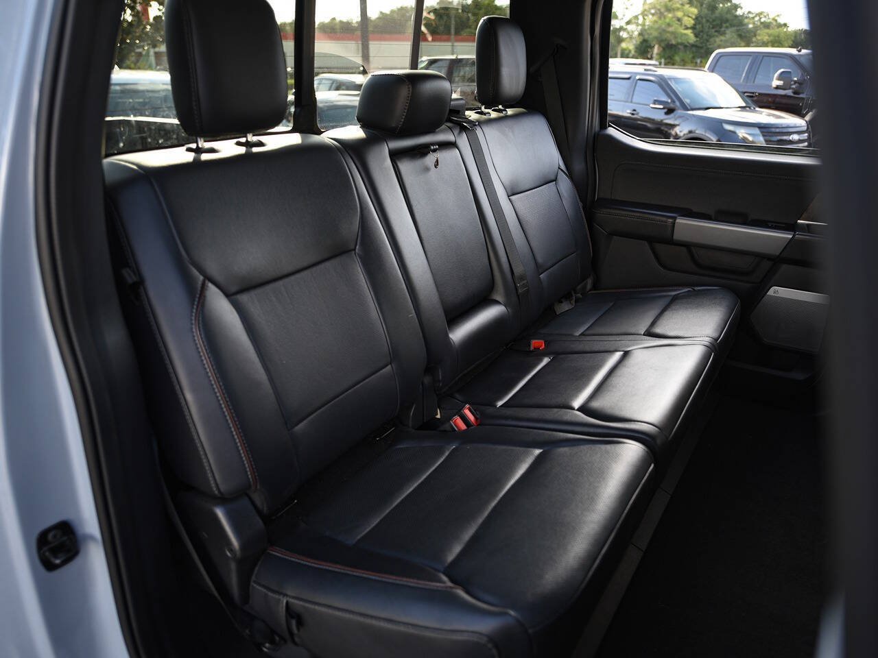 Used 2024 Ford F250 Lariat w/ Lariat Ultimate Package AWD/4WD image 16