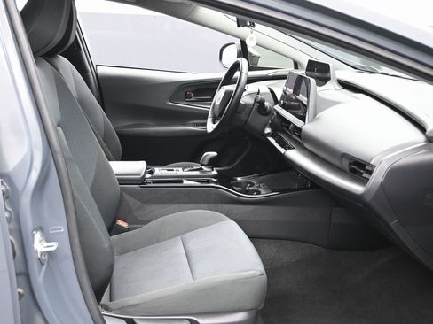 Used 2024 Toyota Prius LE image 34