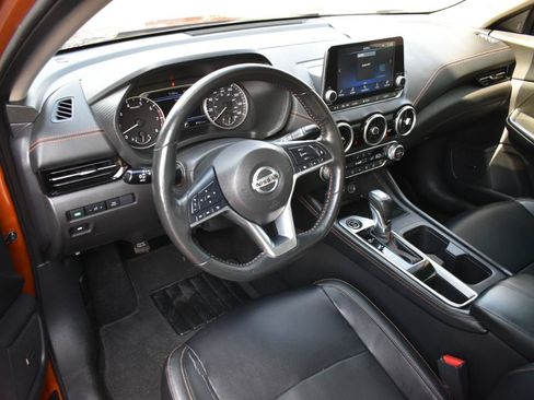Used 2022 Nissan Sentra SR w/ SR Premium Package FWD image 8