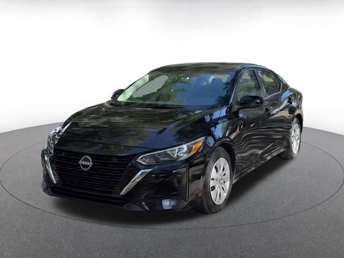 Used 2025 Nissan Sentra S image 7