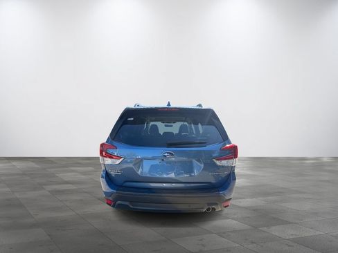 Used 2023 Subaru Forester Limited AWD/4WD image 5