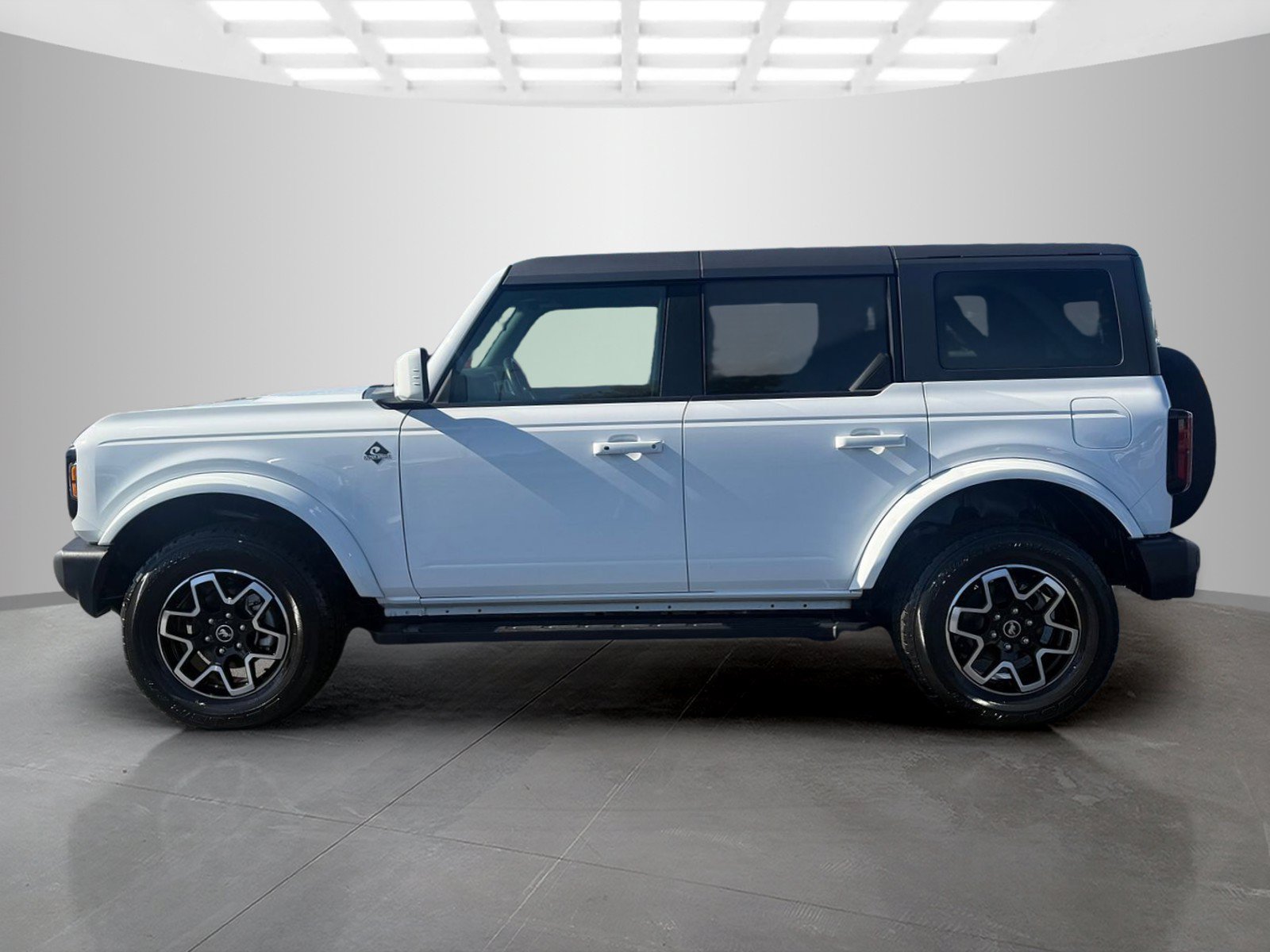 Used 2023 Ford Bronco Outer Banks AWD/4WD image 6