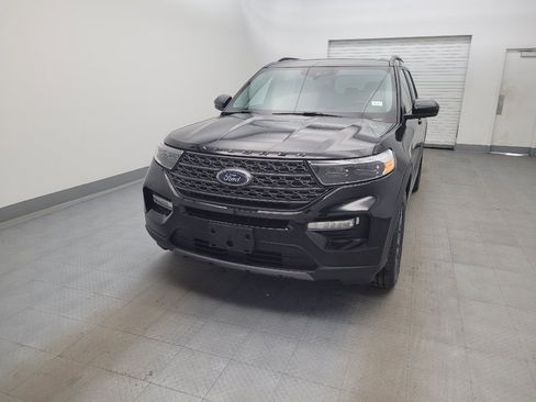 Used 2022 Ford Explorer XLT w/ Equipment Group 202A AWD/4WD image 15