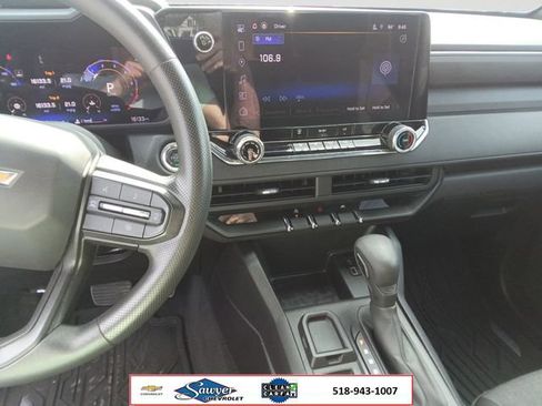 Used 2024 Chevrolet Colorado W/T RWD image 15