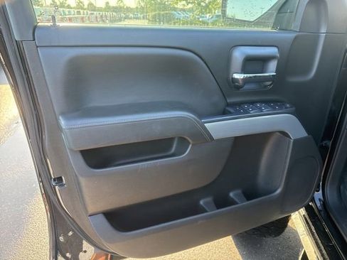 Used 2018 Chevrolet Silverado 1500 LT w/ All Star Edition AWD/4WD image 8