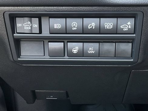 New 2026 Toyota Tundra Limited AWD/4WD image 20