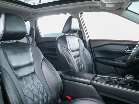 Used 2023 Nissan Rogue Platinum w/ Platinum Premium Package image 30