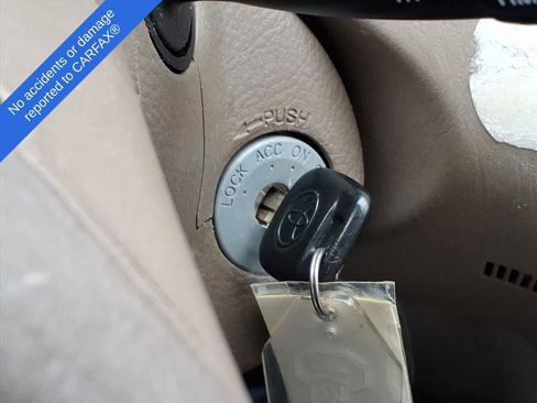 Used 2003 Toyota Corolla image 27