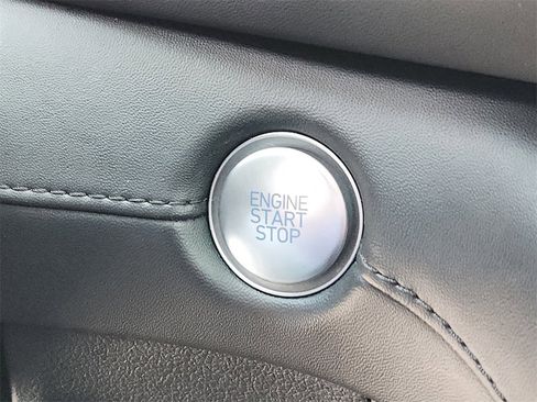 Used 2021 Hyundai Santa Fe Limited w/ Cargo Package image 30