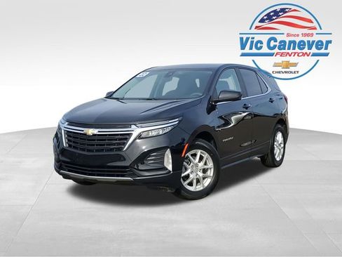 Certified 2022 Chevrolet Equinox LT w/ LPO, Floor Liner Package image 1