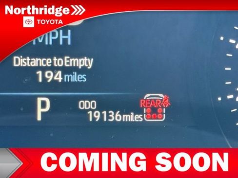 Certified 2025 Toyota Sienna XLE FWD image 10