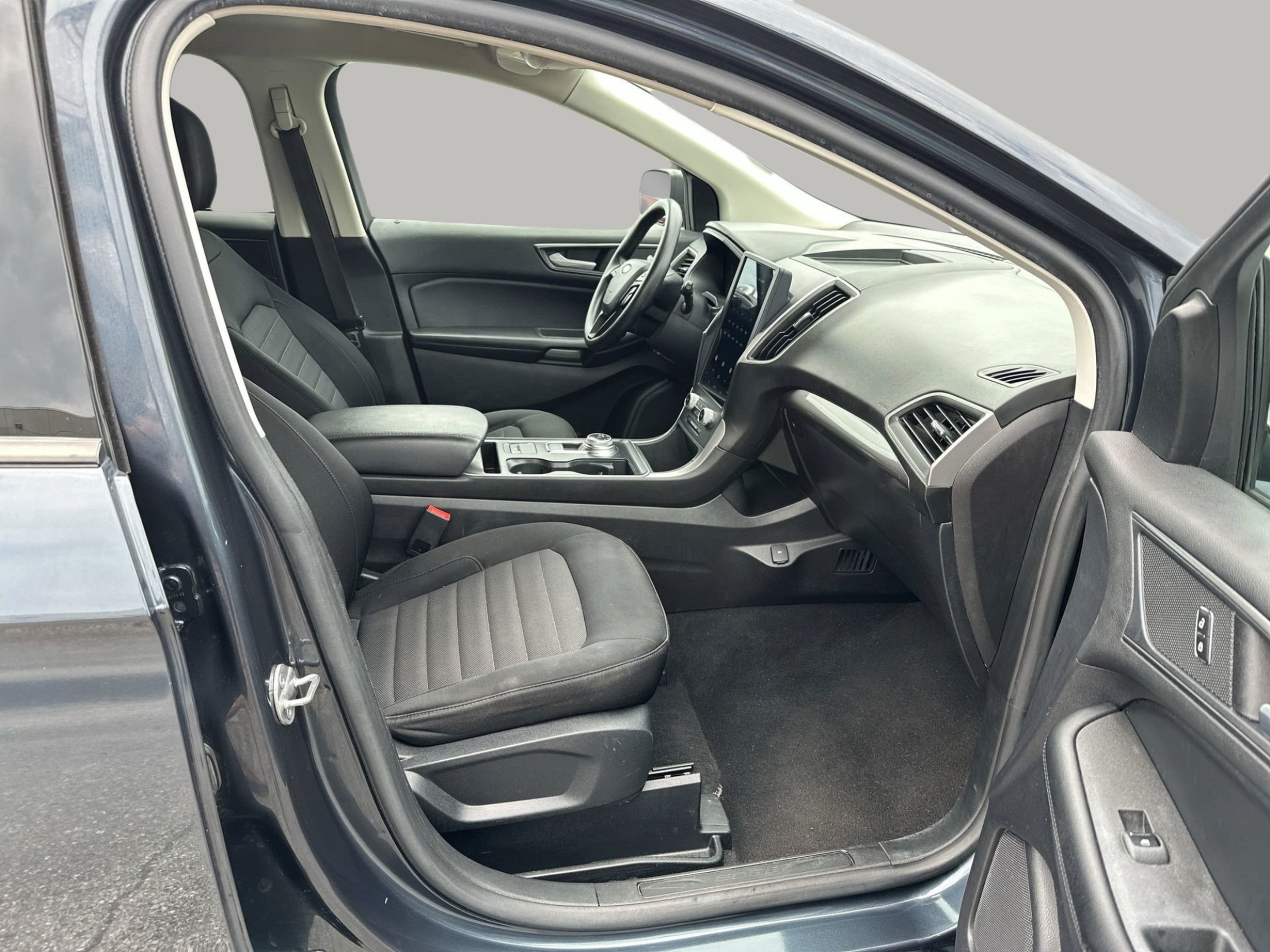 Used 2022 Ford Edge SE AWD/4WD image 23
