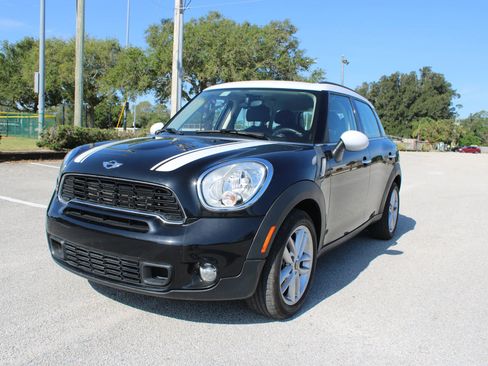 Used 2011 MINI Cooper Countryman S FWD image 2