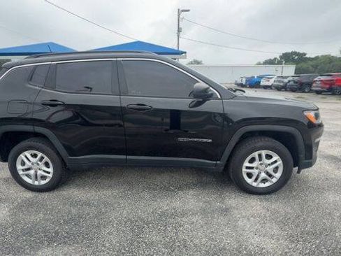 Used 2020 Jeep Compass Sport AWD/4WD image 9