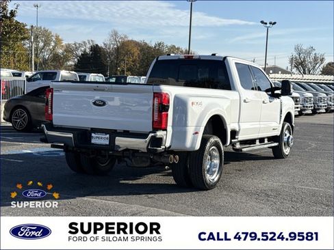 Used 2024 Ford F350 Lariat w/ FX4 Off-Road Package image 3